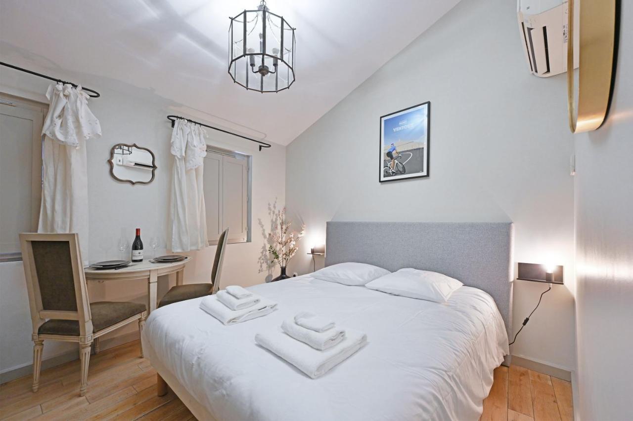 Au Coeur Des Papes, Dans Batisse De Charme Studios & Appartements En Coeur De Ville อาวีญง ภายนอก รูปภาพ