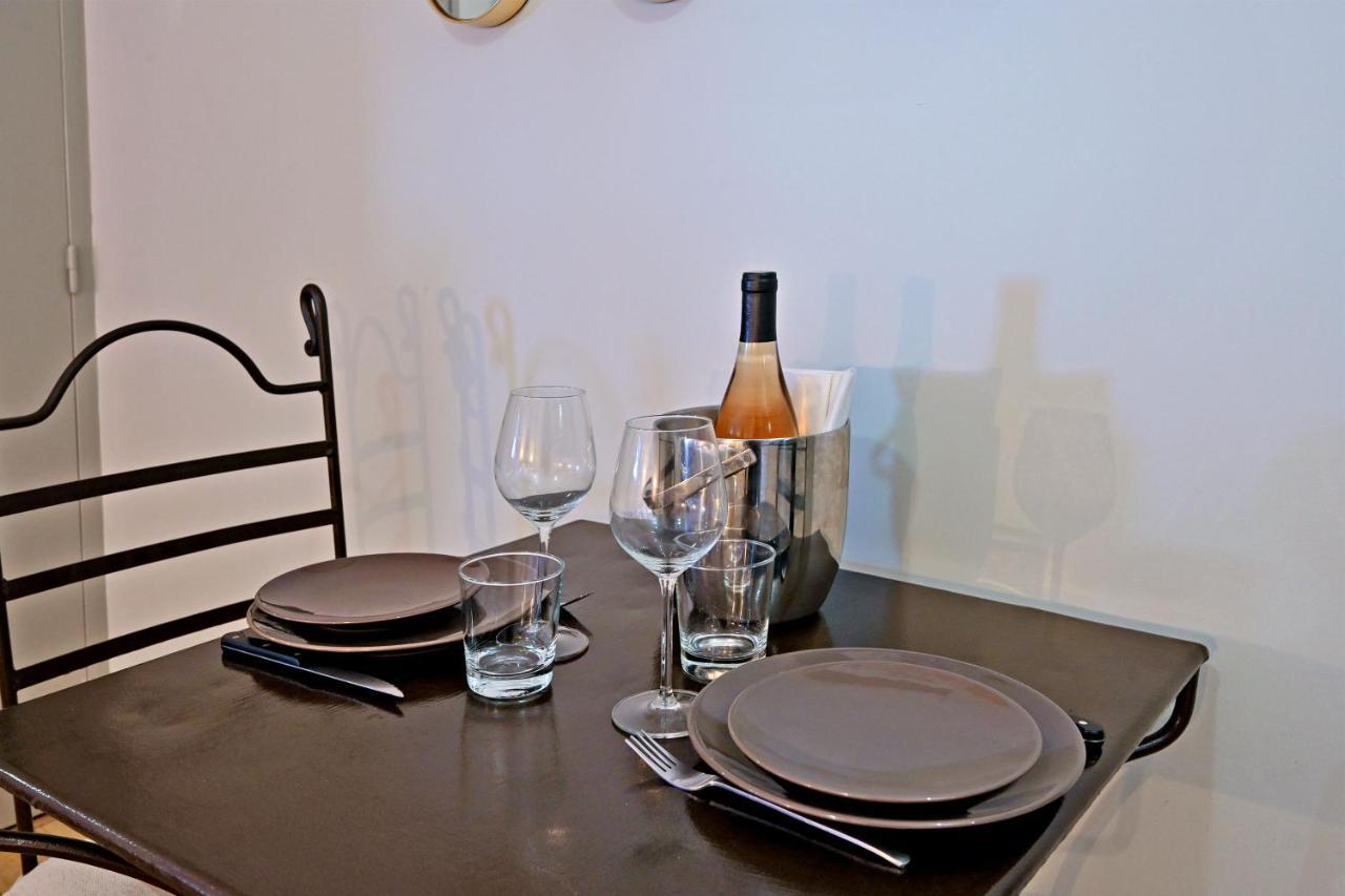 Au Coeur Des Papes, Dans Batisse De Charme Studios & Appartements En Coeur De Ville อาวีญง ภายนอก รูปภาพ