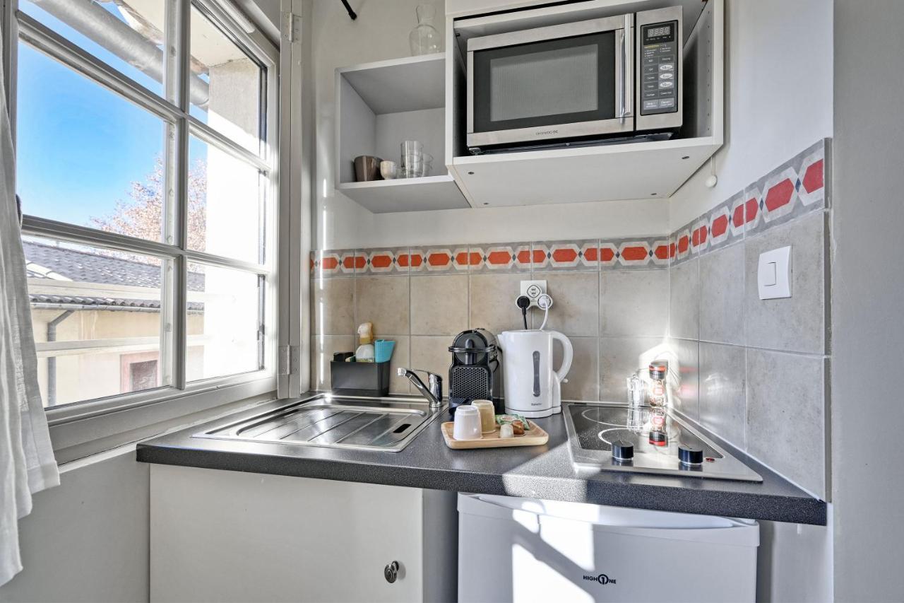 Au Coeur Des Papes, Dans Batisse De Charme Studios & Appartements En Coeur De Ville อาวีญง ภายนอก รูปภาพ