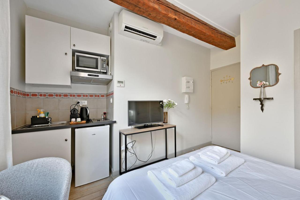 Au Coeur Des Papes, Dans Batisse De Charme Studios & Appartements En Coeur De Ville อาวีญง ภายนอก รูปภาพ
