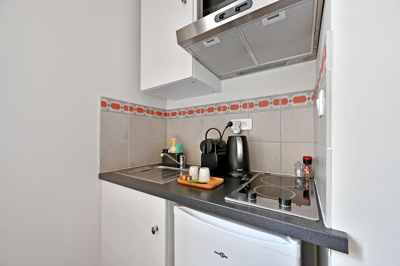 Au Coeur Des Papes, Dans Batisse De Charme Studios & Appartements En Coeur De Ville อาวีญง ภายนอก รูปภาพ