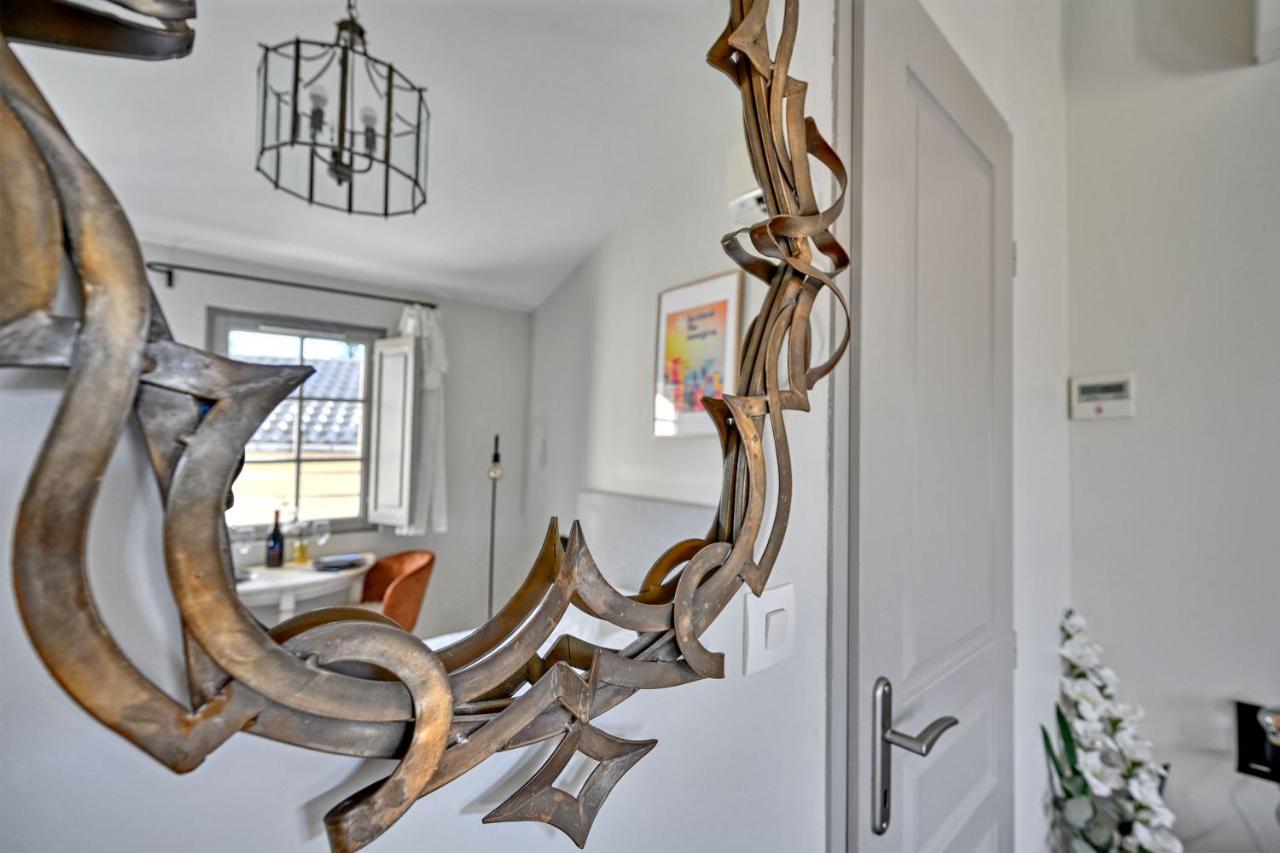 Au Coeur Des Papes, Dans Batisse De Charme Studios & Appartements En Coeur De Ville อาวีญง ภายนอก รูปภาพ