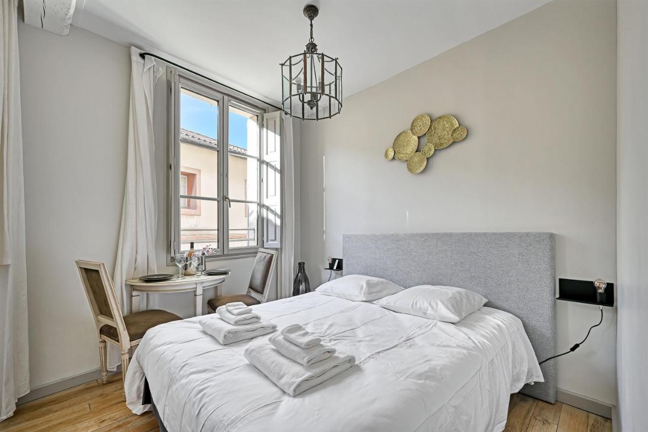 Au Coeur Des Papes, Dans Batisse De Charme Studios & Appartements En Coeur De Ville อาวีญง ภายนอก รูปภาพ
