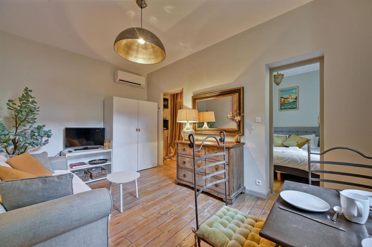 Au Coeur Des Papes, Dans Batisse De Charme Studios & Appartements En Coeur De Ville อาวีญง ภายนอก รูปภาพ