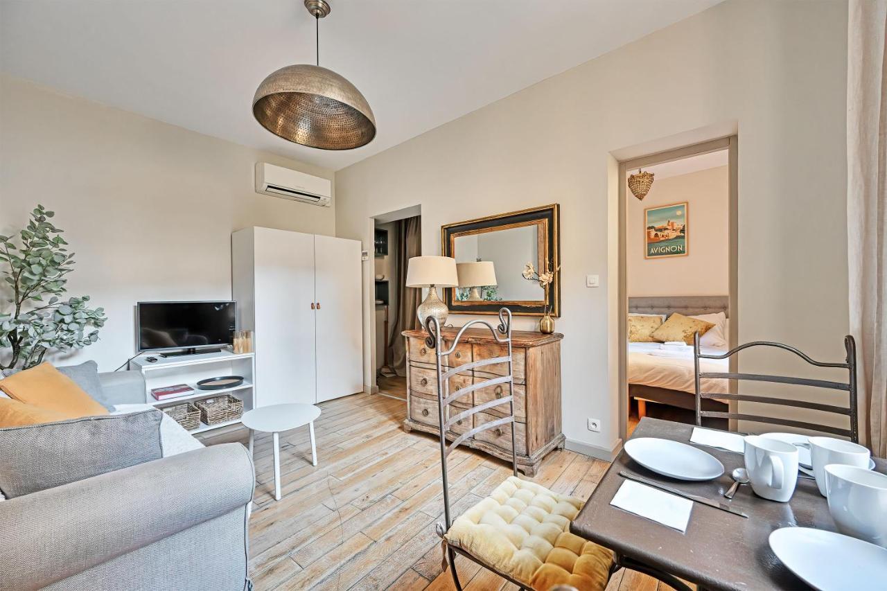Au Coeur Des Papes, Dans Batisse De Charme Studios & Appartements En Coeur De Ville อาวีญง ภายนอก รูปภาพ