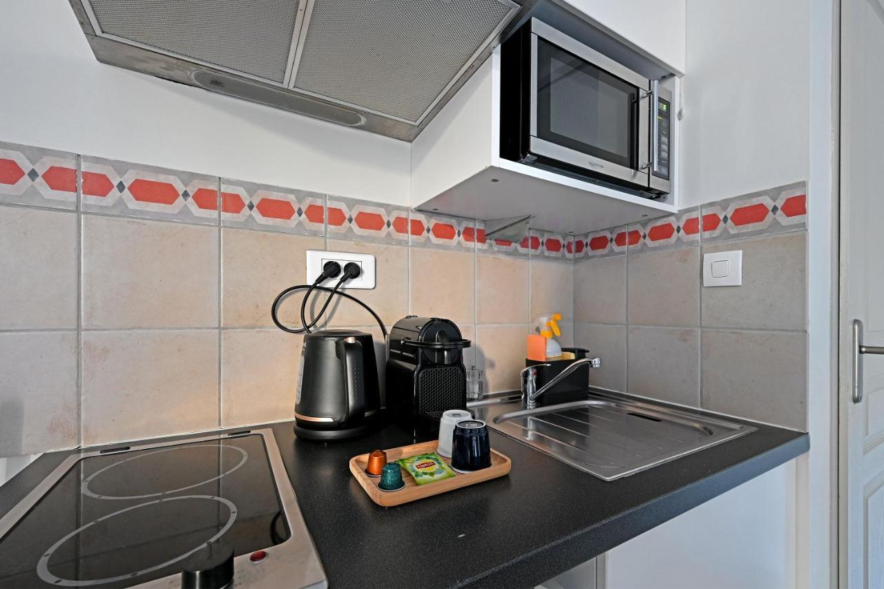 Au Coeur Des Papes, Dans Batisse De Charme Studios & Appartements En Coeur De Ville อาวีญง ภายนอก รูปภาพ