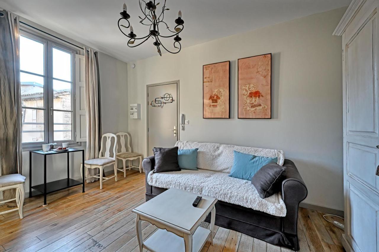 Au Coeur Des Papes, Dans Batisse De Charme Studios & Appartements En Coeur De Ville อาวีญง ภายนอก รูปภาพ