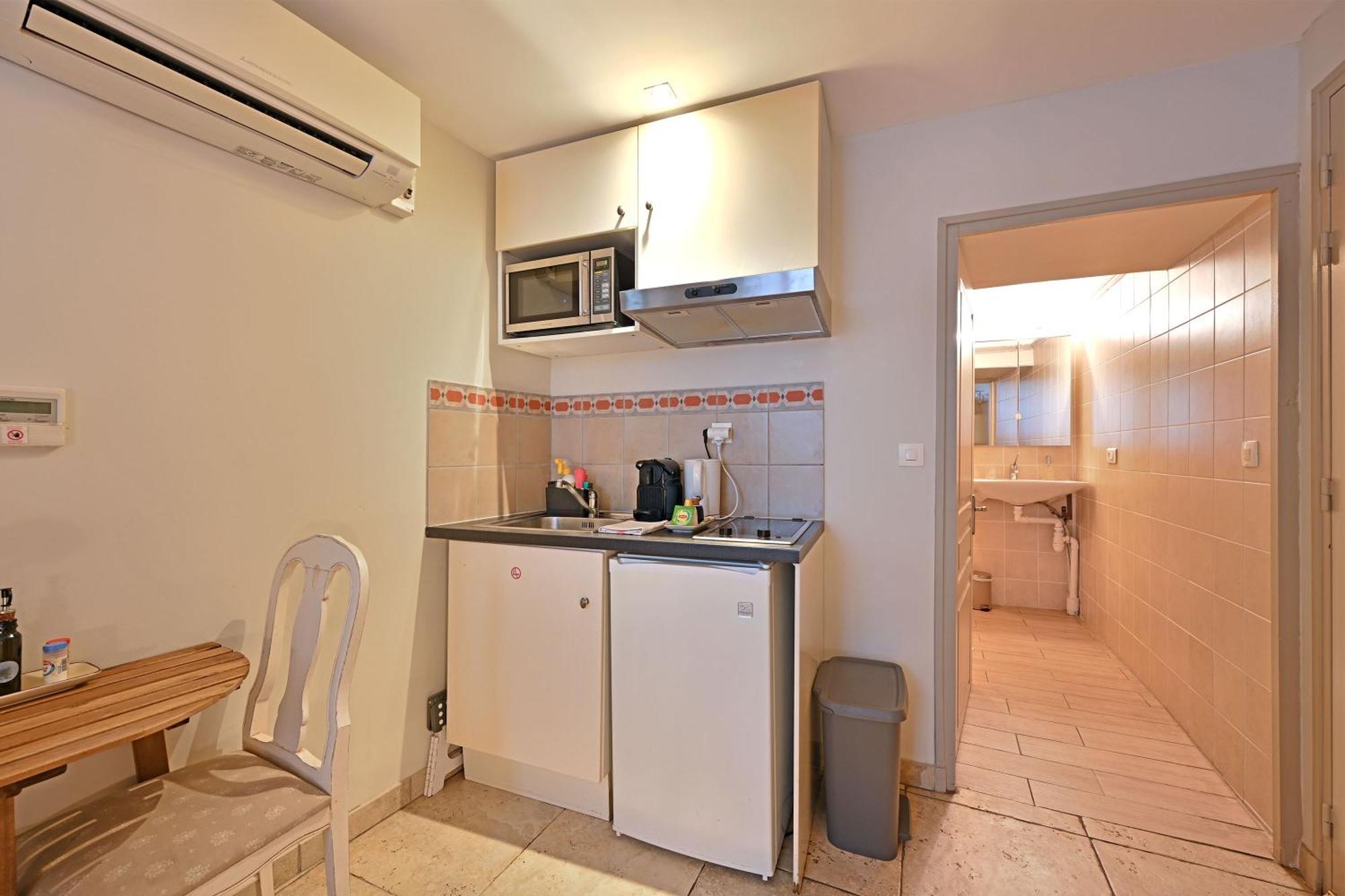 Au Coeur Des Papes, Dans Batisse De Charme Studios & Appartements En Coeur De Ville อาวีญง ภายนอก รูปภาพ