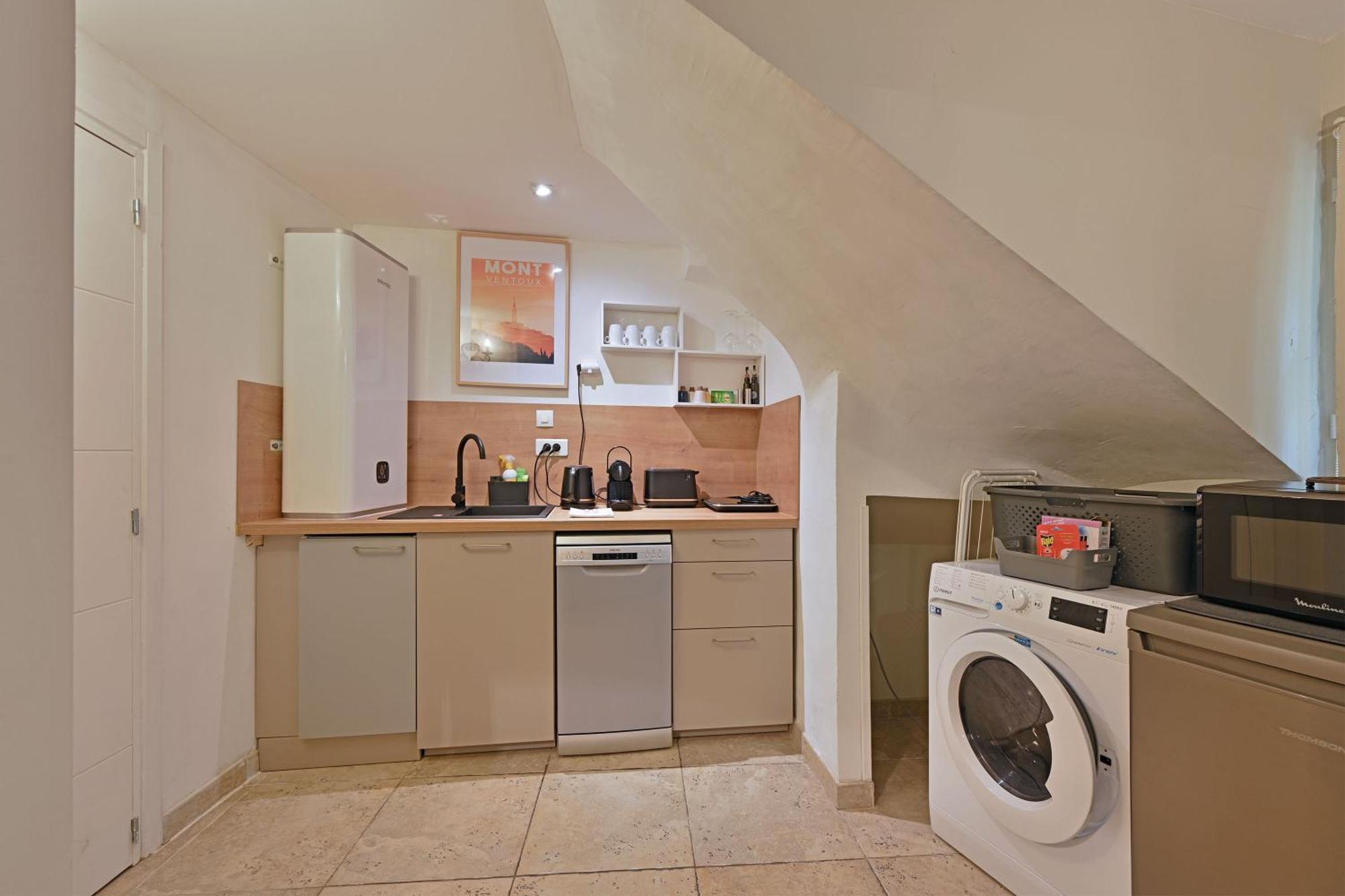 Au Coeur Des Papes, Dans Batisse De Charme Studios & Appartements En Coeur De Ville อาวีญง ภายนอก รูปภาพ