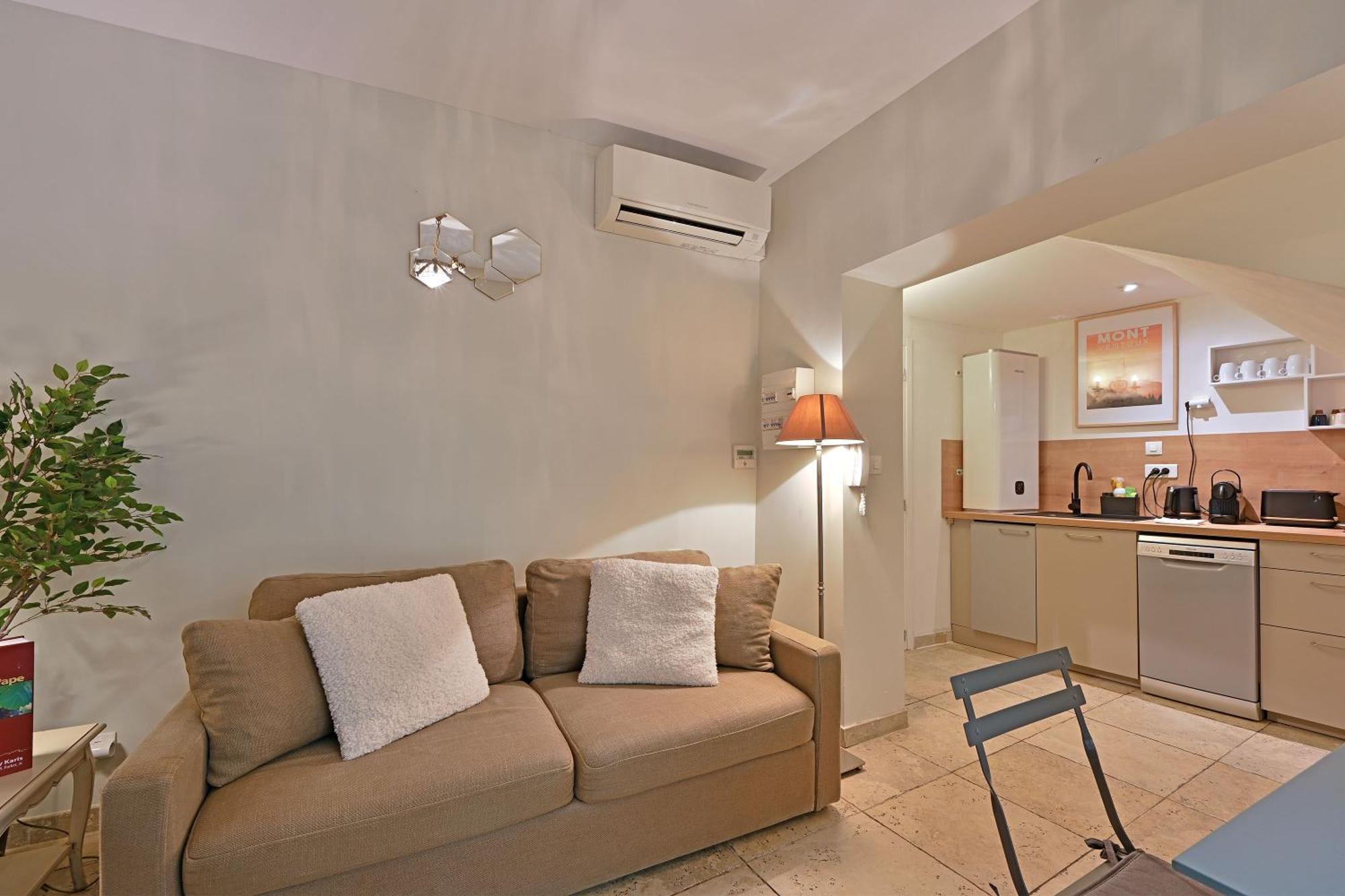 Au Coeur Des Papes, Dans Batisse De Charme Studios & Appartements En Coeur De Ville อาวีญง ภายนอก รูปภาพ